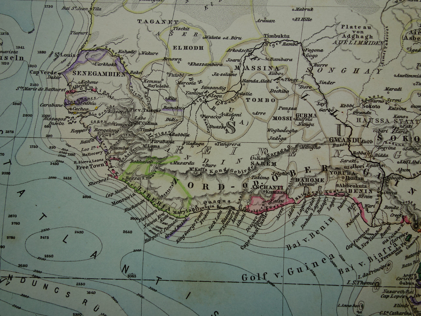 Antike Karte von Afrika aus dem Jahr 1884. Großes, originales, über 140 Jahre altes, handkoloriertes Kartenposter des afrikanischen Kontinents.