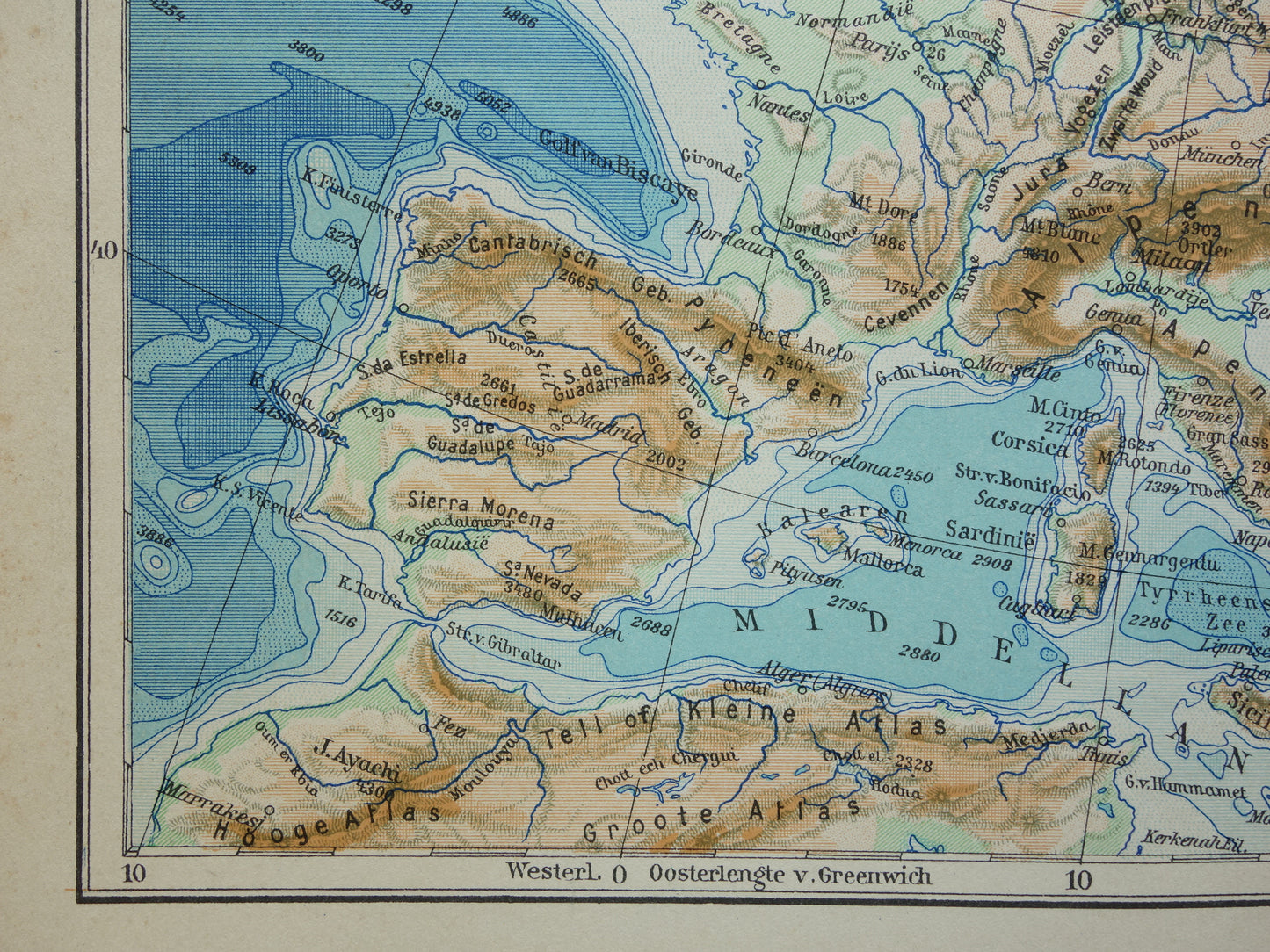 EUROPA Oude fysieke kaart van Europa uit 1935 oiginele Nederlandse vintage landkaart Bergen Rivieren Geologie hoogtekaart