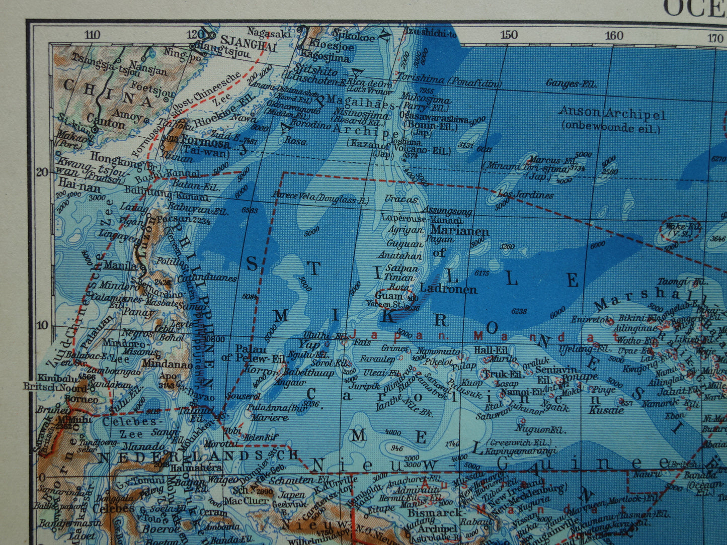 Old map of Oceania 1937 original Dutch vintage map of Australia Indonesia Polynesia New Zealand