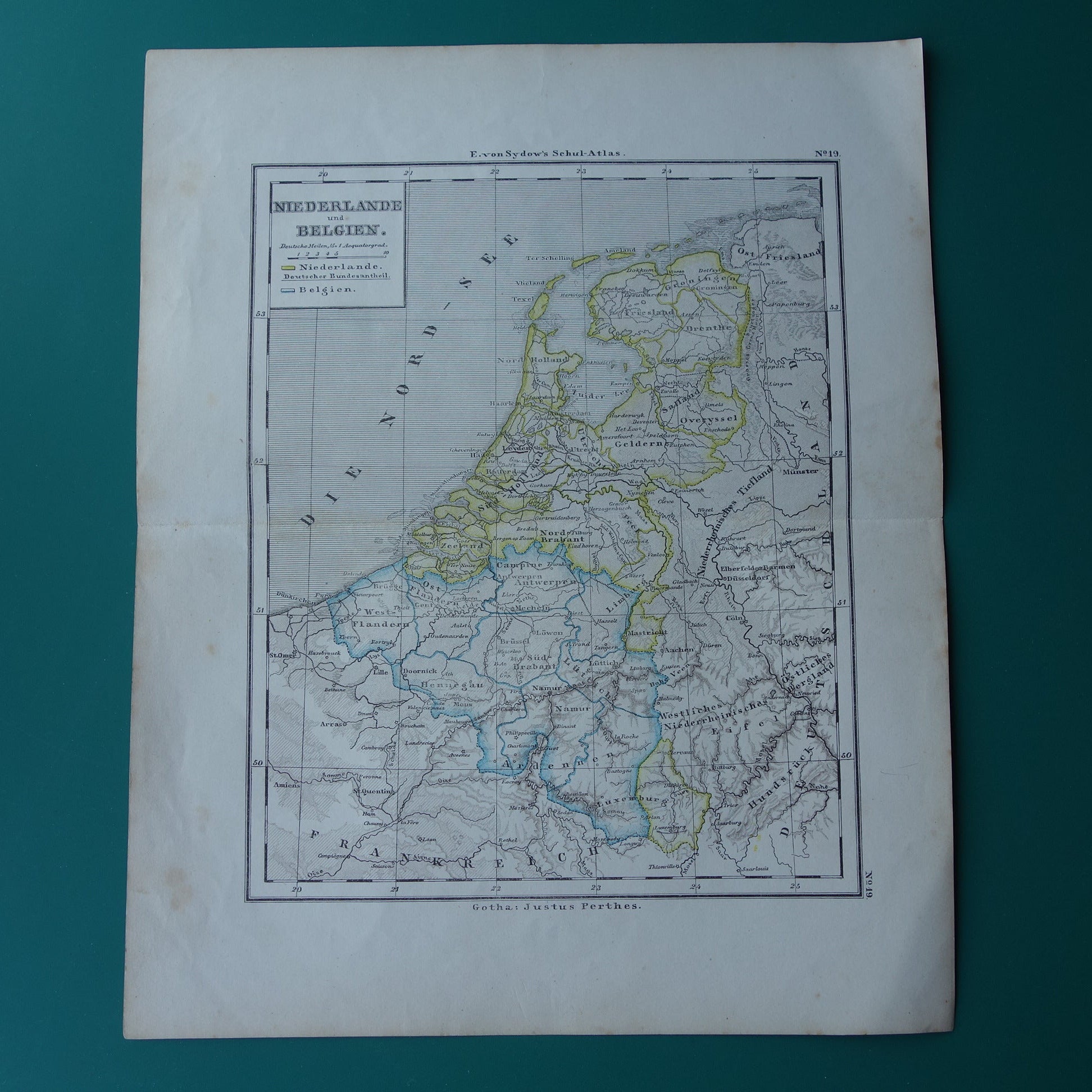 Oude landkaart van NEDERLAND en BELGIË uit 1869 Antieke Duitse kaart Benelux vintage print