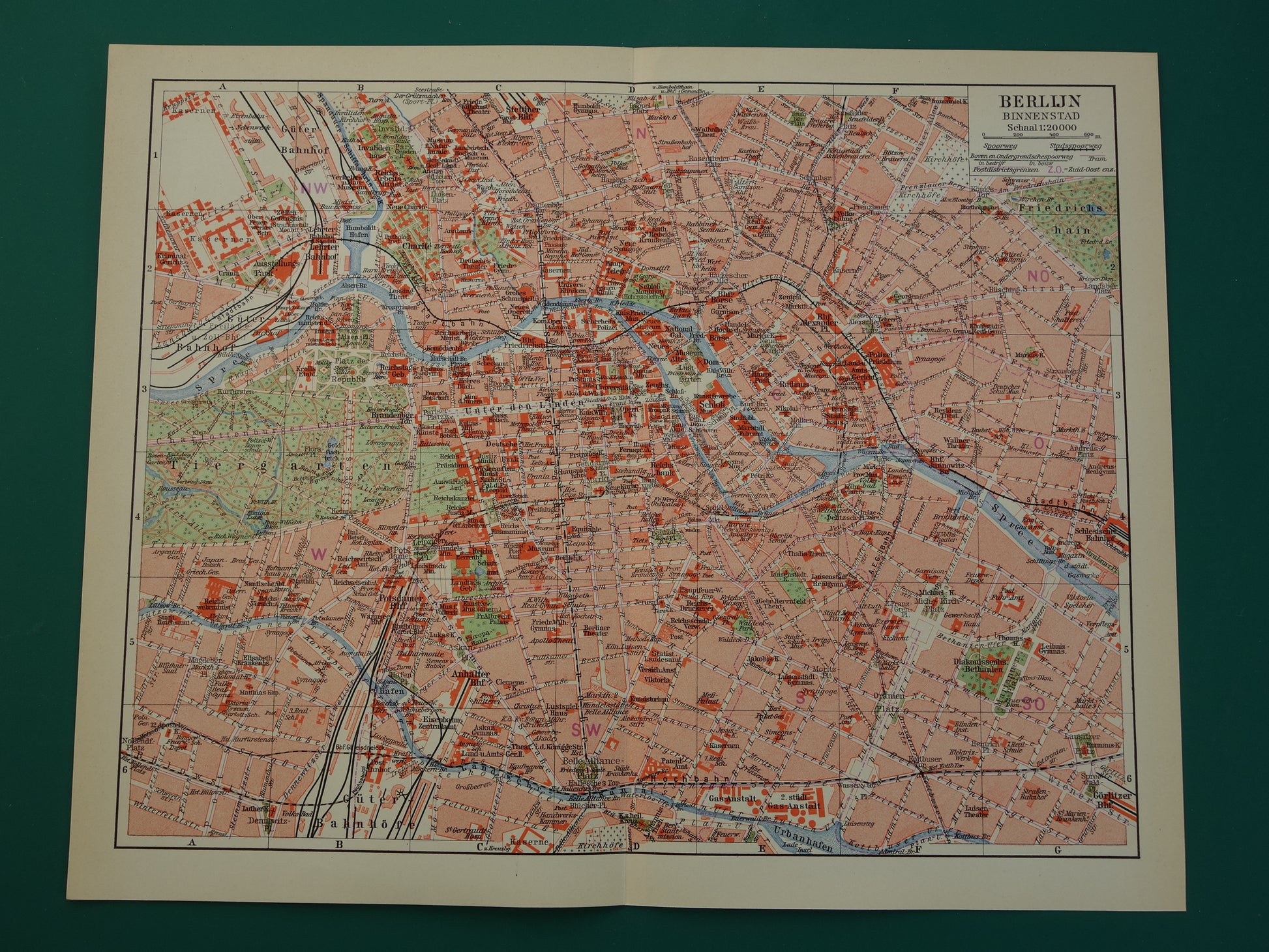BERLIJN oude kaart van Berlijn uit 1932 originele Nederlandse vintage plattegrond