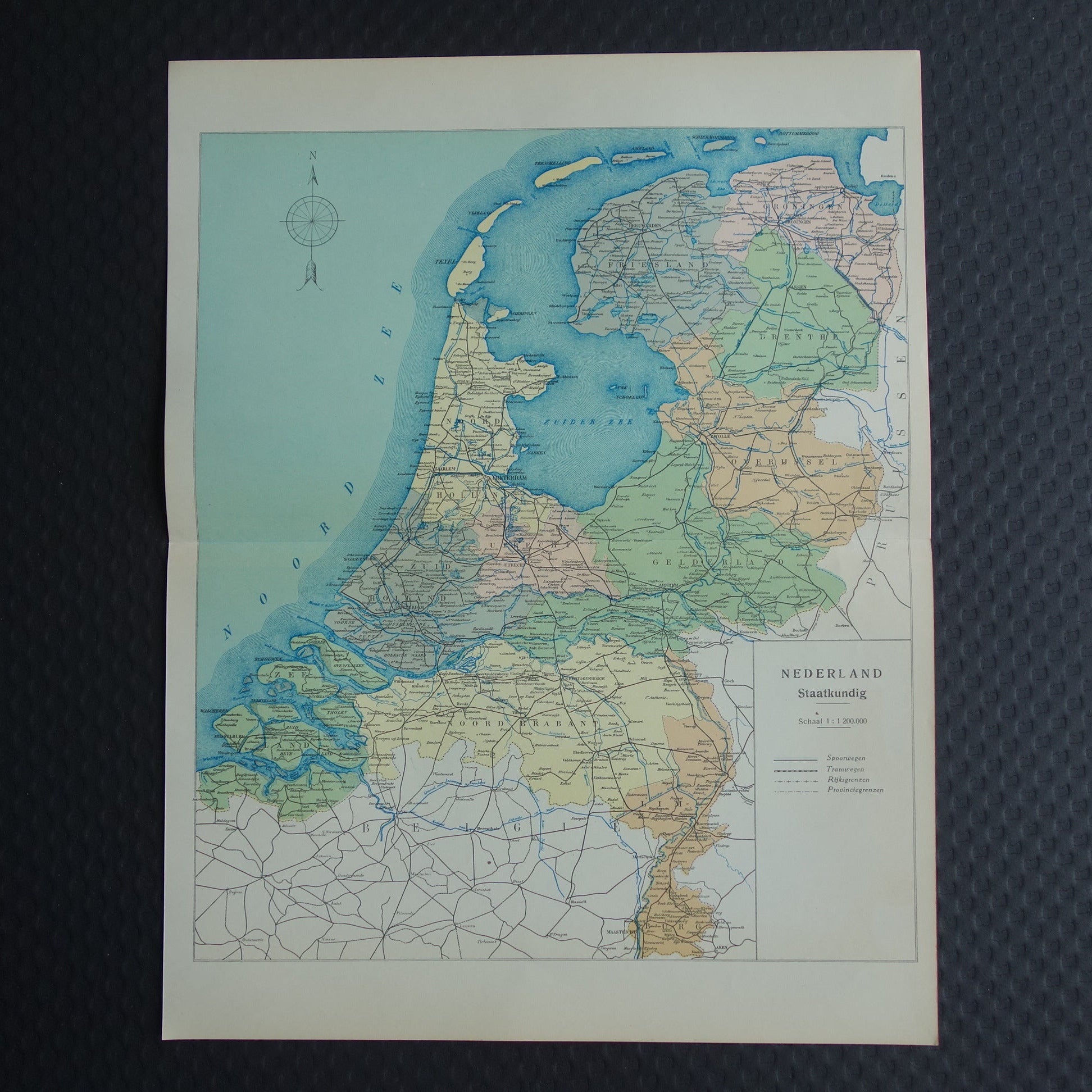 NEDERLAND oude landkaart uit 1928 vintage Nederlandse staatkundige kaart